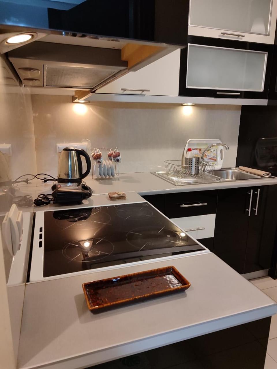 Adam Apartments Sarandë 외부 사진